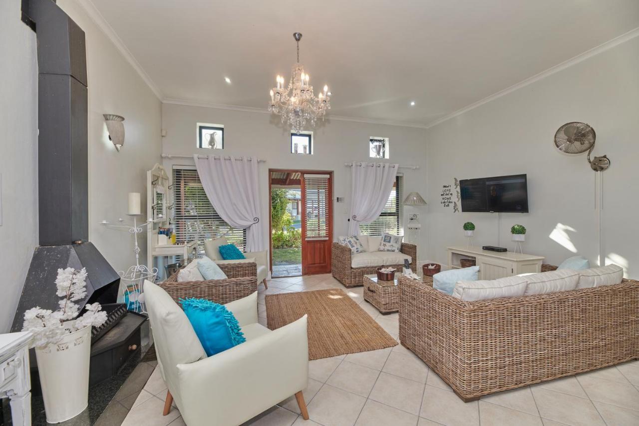 Fraai Uitzicht Apartment Struisbaai